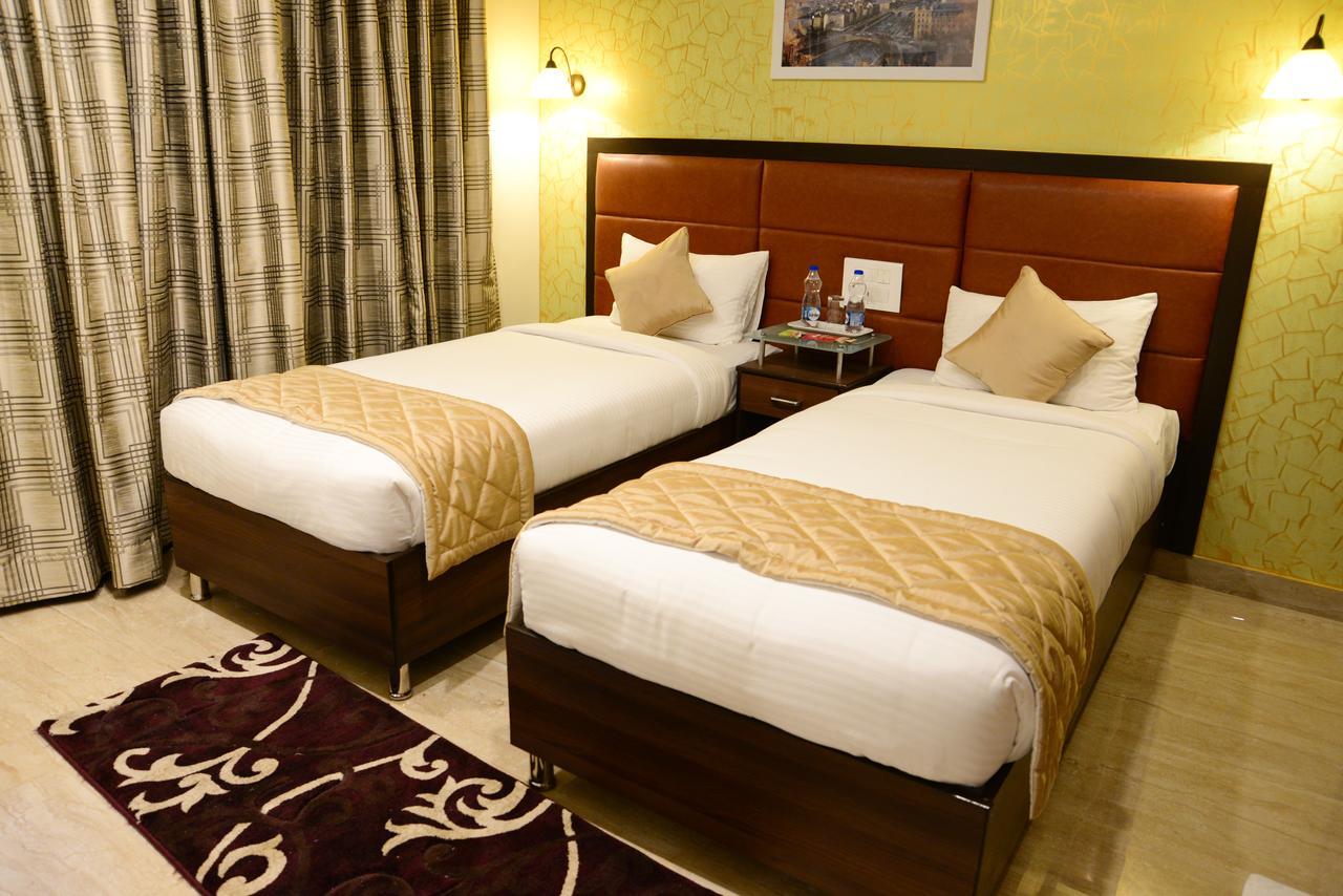 D Breeze Suites Devanahalli Exterior photo